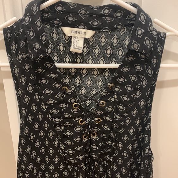 Dress - Picture 5 of 7